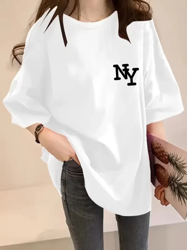 Kadın Eğlenceli Harf NY Baskılı Bisiklet Yaka Tişört - Rahat Polyester, Makinede Yıkanabilir - Yaz ve Fitness için Mükemmel, Yuvarlak Yaka- Beyaz - Görsel 2