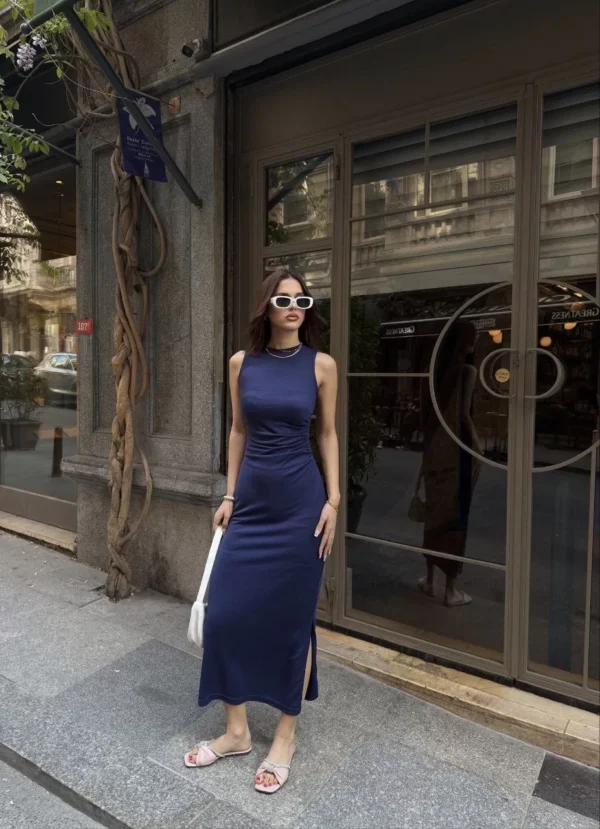 Osy Modal Yumuşak Dokulu Kumaş Bisiklet Yaka Sıfır Kolsuz Yırtmaçlı Uzun Elbise - Mavi